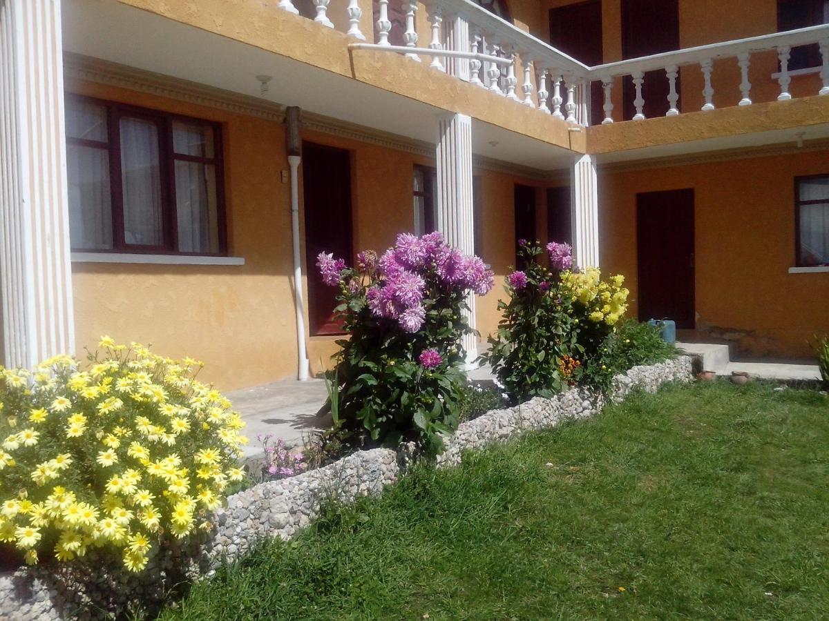 Hostal Del Sol Isla Del Sol Exterior photo